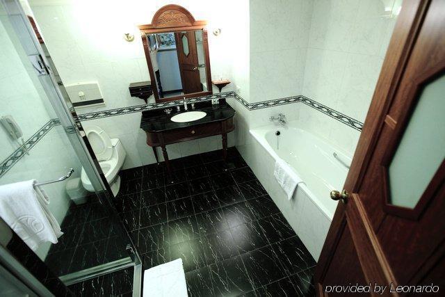 Hotel Capital Arena 3*