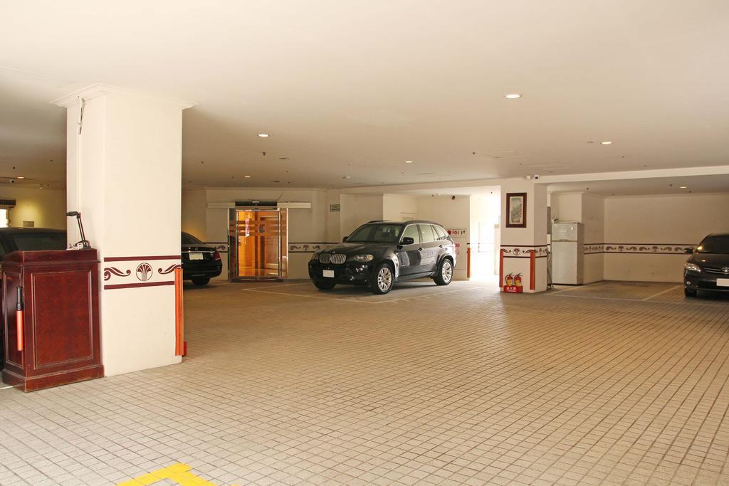 Capital Arena Hotel 3*